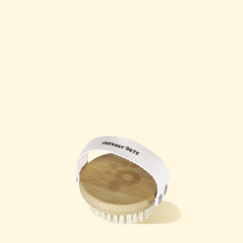 Bamboo Brush for pets | Freshly Cosmetics