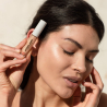 Natural Glowy Highlighter | Freshly Makeup