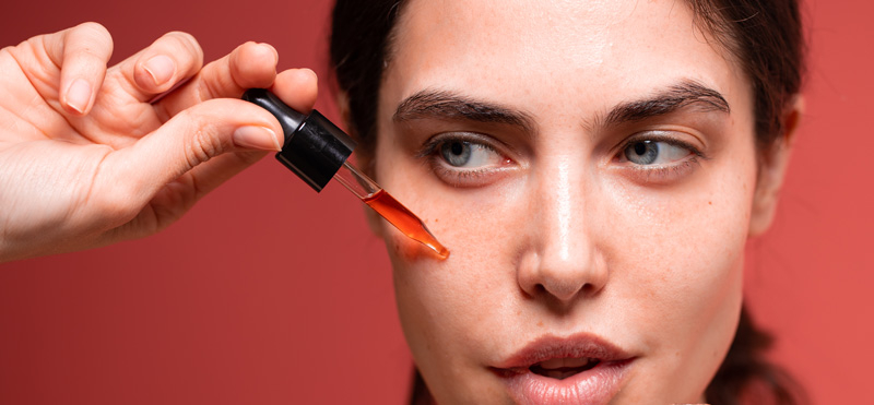 Per què necessito un oli facial 100% natural? Ho pots descobrir! Per què necessito un oli facial 100% natural? Ho pots descobrir!