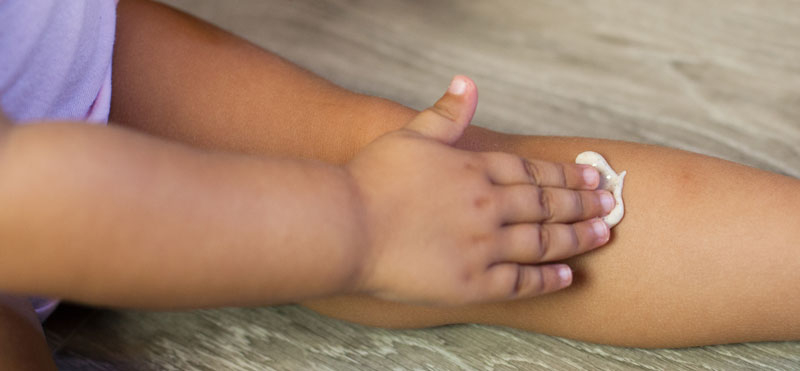 Guía sobre la crema solar en niños: 10 consejos a tener en cuenta Guía sobre la crema solar en niños: 10 consejos a tener en cuenta