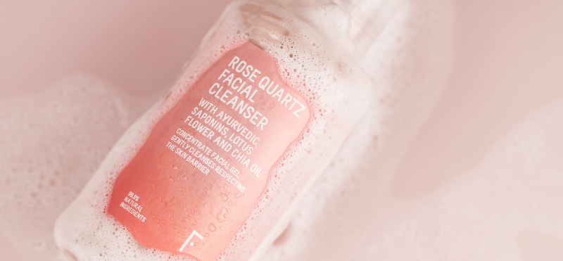 Rose Quartz, el gel limpiador facial natural que limpia y mima tu piel